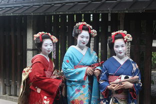曹骏新古装造型惊艳亮相，神似二郎神引热议